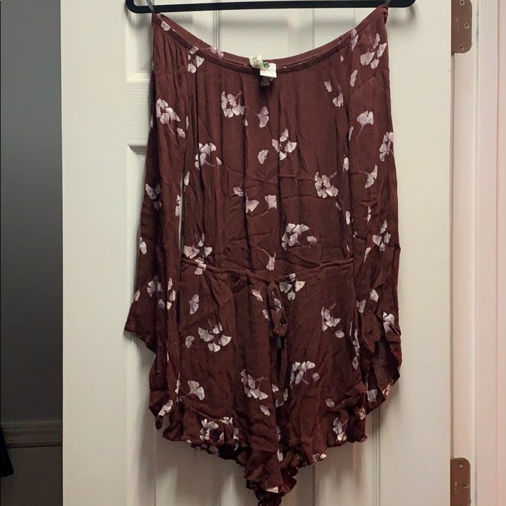 2 XS Rompers